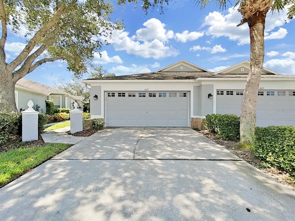 6077 SANDHILL RIDGE DRIVE LITHIA, FL 33547