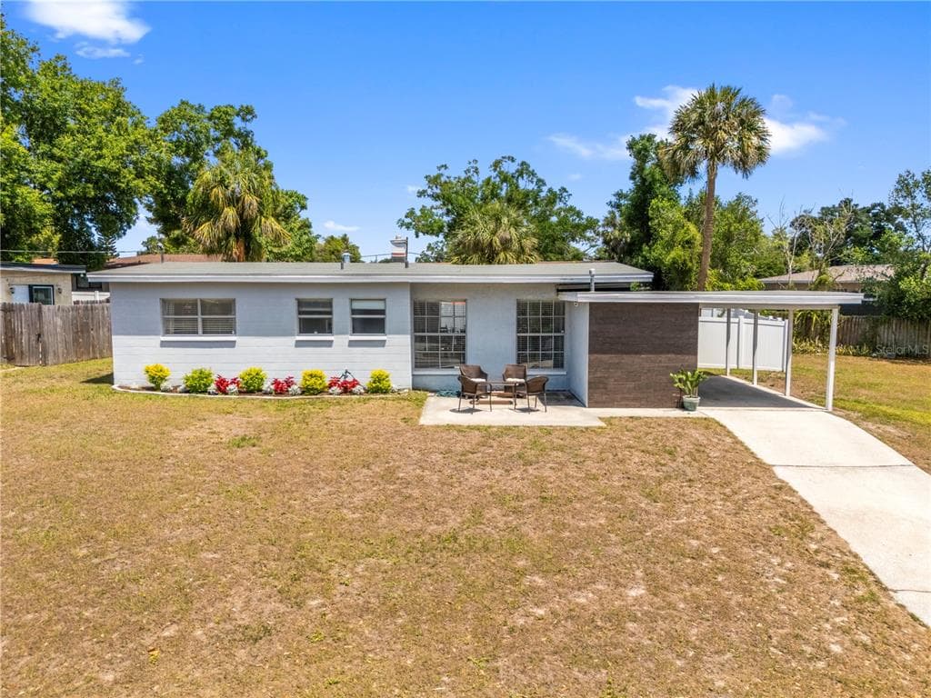 2125 W HIAWATHA STREET TAMPA, FL 33604