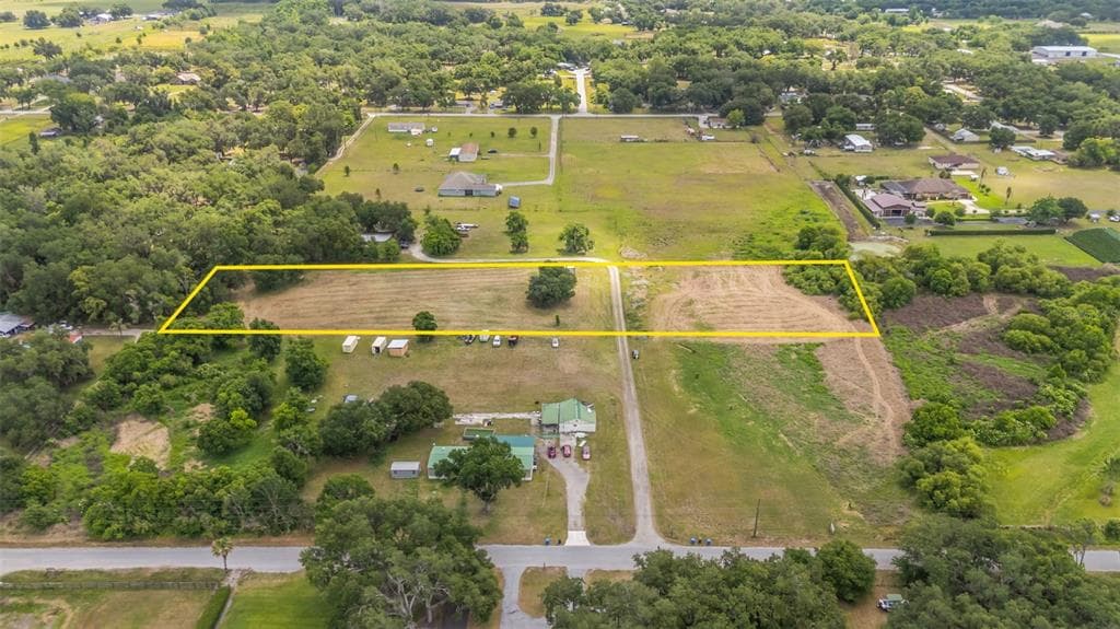 6108 FARM ACRES WAY PLANT CITY, FL 33565