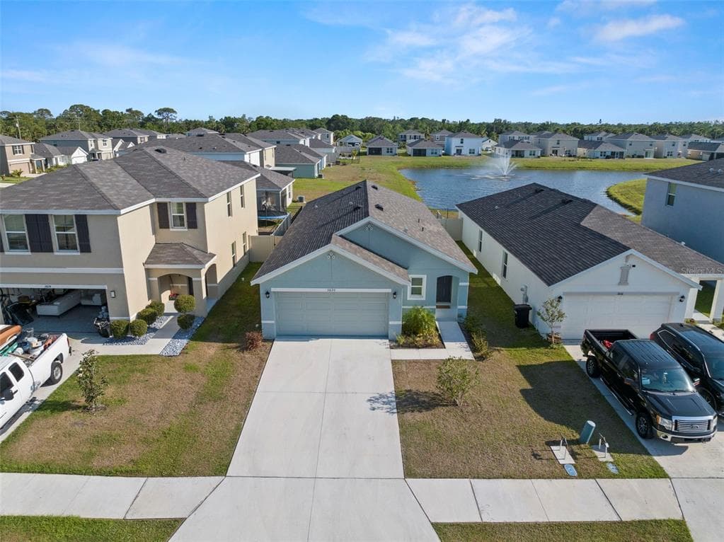 3820 MANNERED GOLD AVENUE BRADENTON, FL 34208