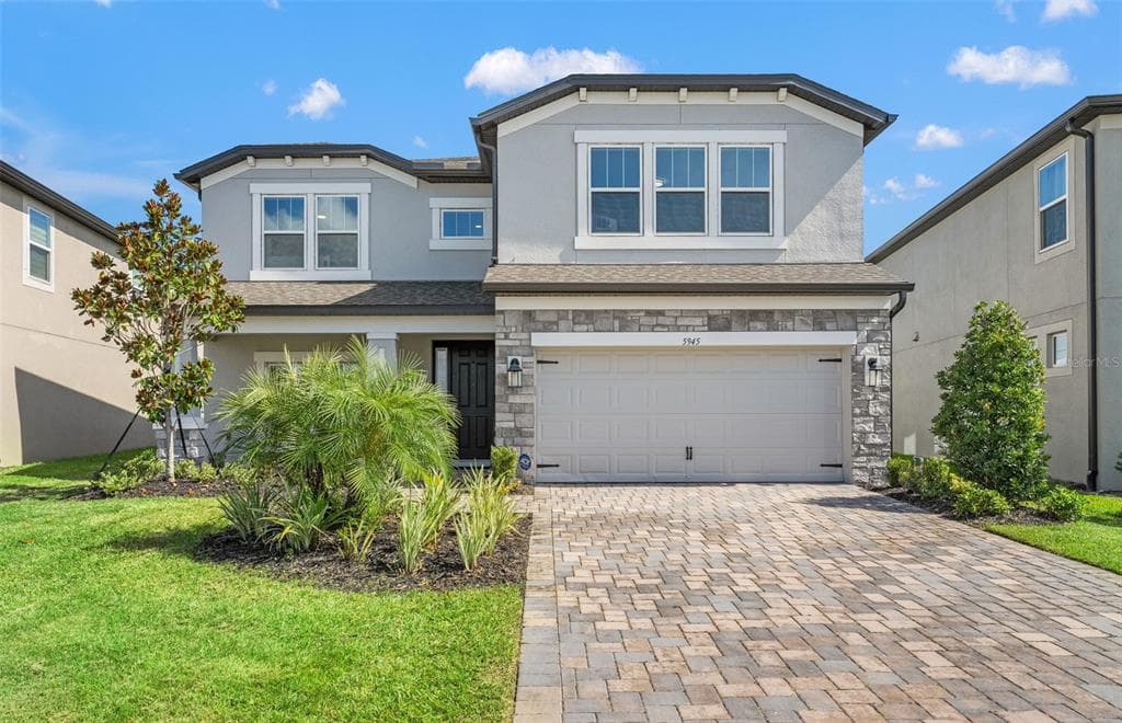 5945 NEWBERRY PINES AVENUE WESLEY CHAPEL, FL 33545