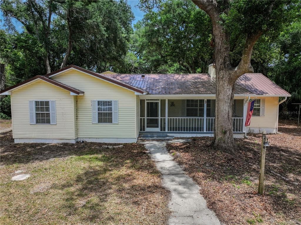 10324 SKEWLEE ROAD THONOTOSASSA, FL 33592