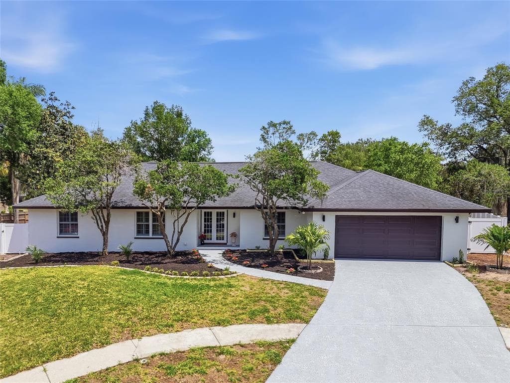 2540 LAURELWOOD LANE VALRICO, FL 33596