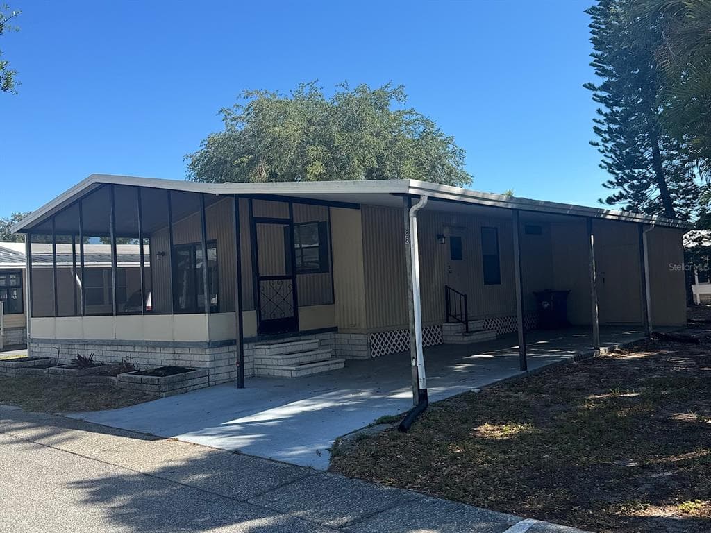 86 PELICAN DRIVE N OLDSMAR, FL 34677