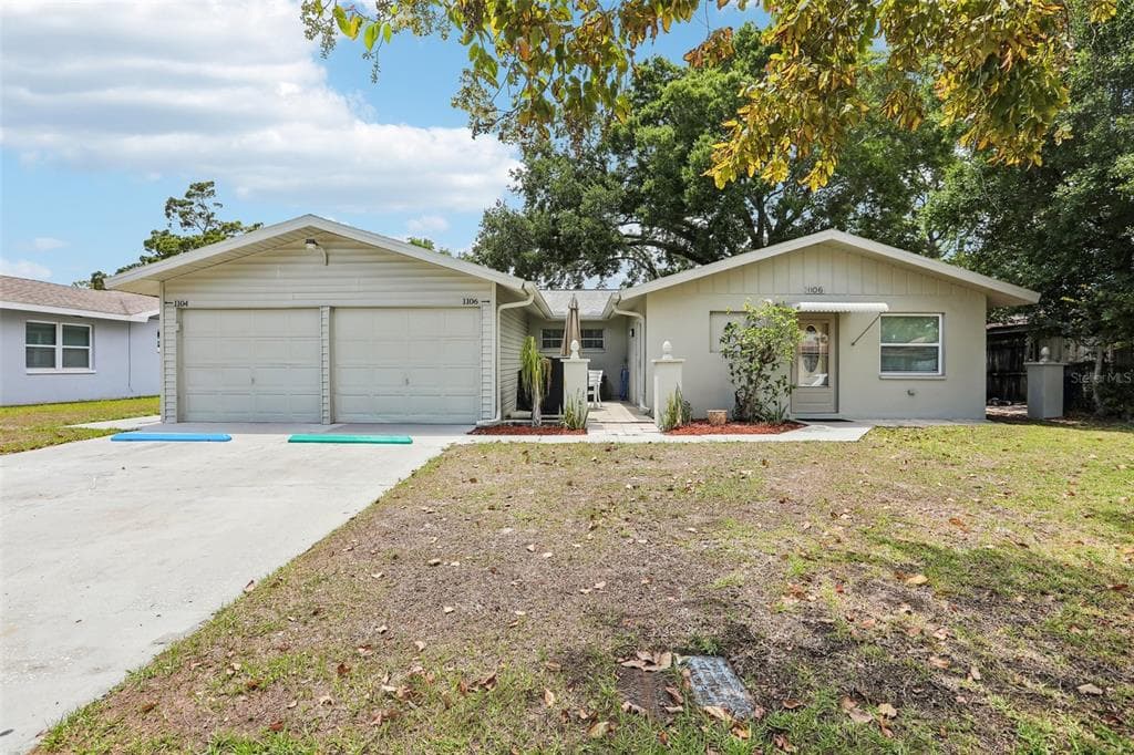 1104 AMBLE LANE CLEARWATER, FL 33755