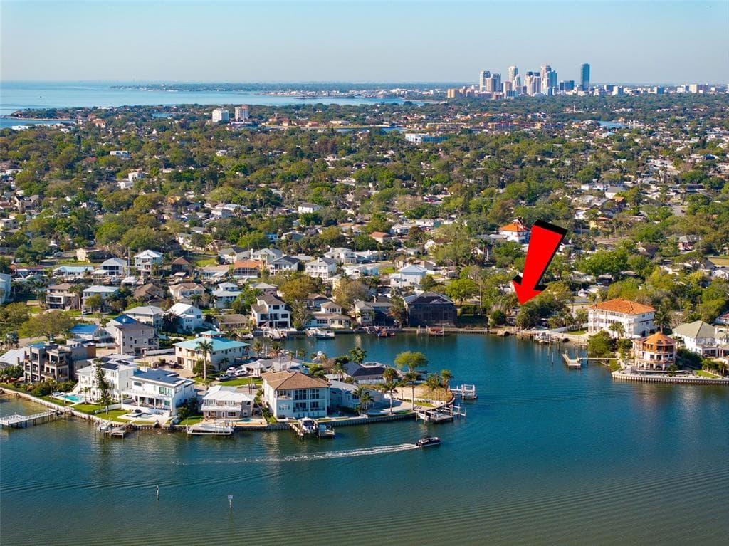 1859 BAYOU GRANDE BOULEVARD NE ST PETERSBURG, FL 33703