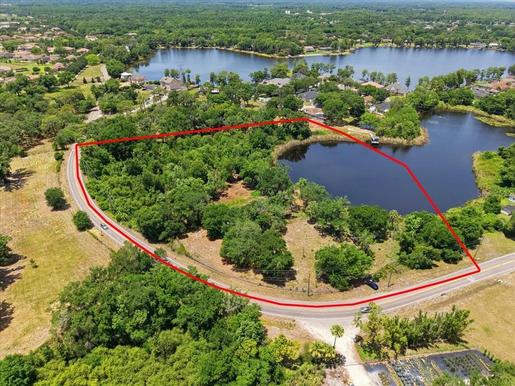 8901 S MOBLEY ROAD TAMPA, FL 33626