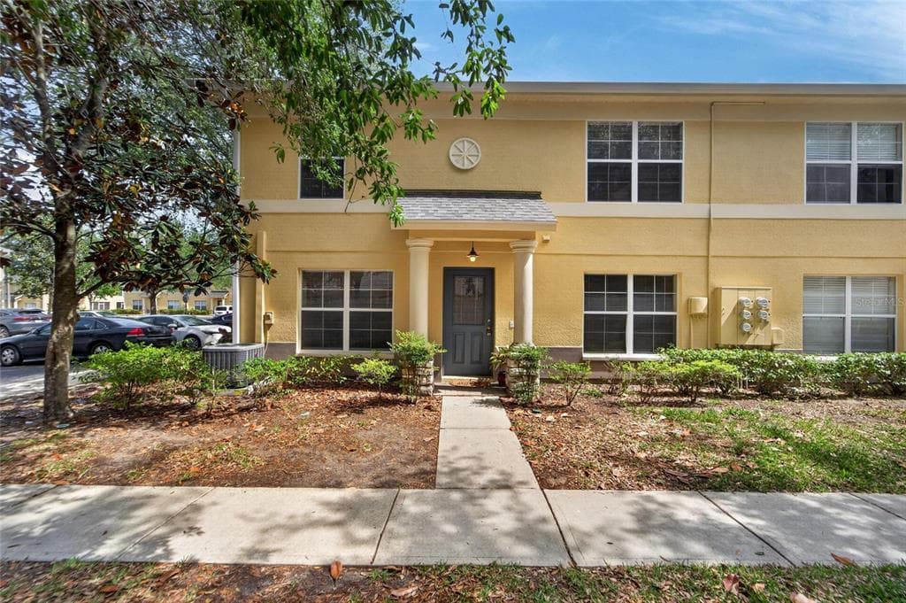 203 PENMARK STONE PLACE VALRICO, FL 33594