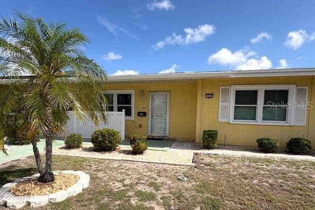 1005 RICKENBACKER DRIVE SUN CITY CENTER, FL 33573