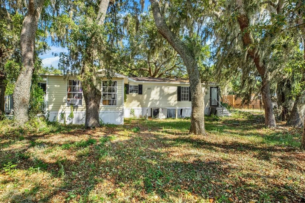 3642 KALMAN DRIVE ZEPHYRHILLS, FL 33541