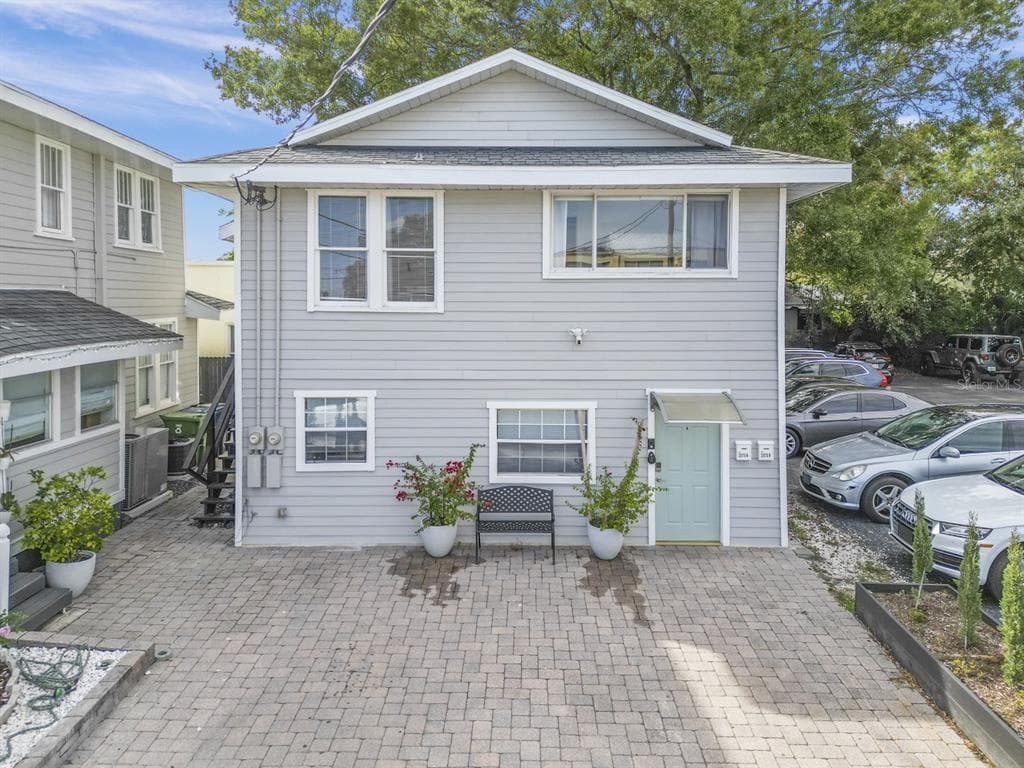 2575 S HIMES AVENUE UNIT A TAMPA, FL 33629