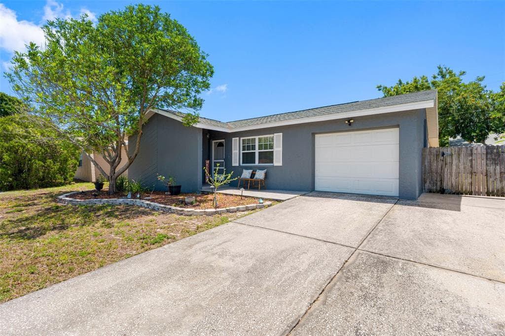 2334 KNOLL AVENUE S PALM HARBOR, FL 34683