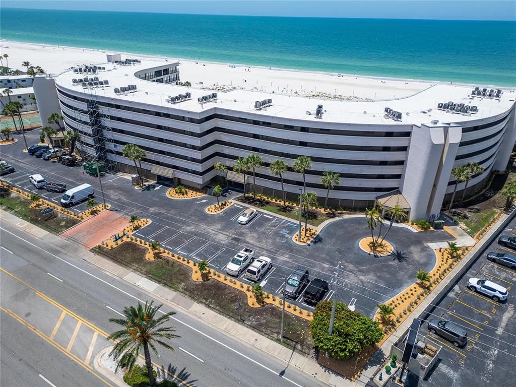 4450 GULF BOULEVARD UNIT 113 ST PETE BEACH, FL 33706