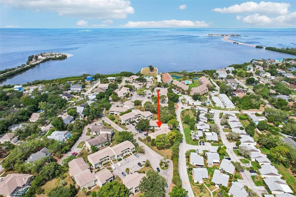 505 WINDRUSH BAY DRIVE TARPON SPRINGS, FL 34689