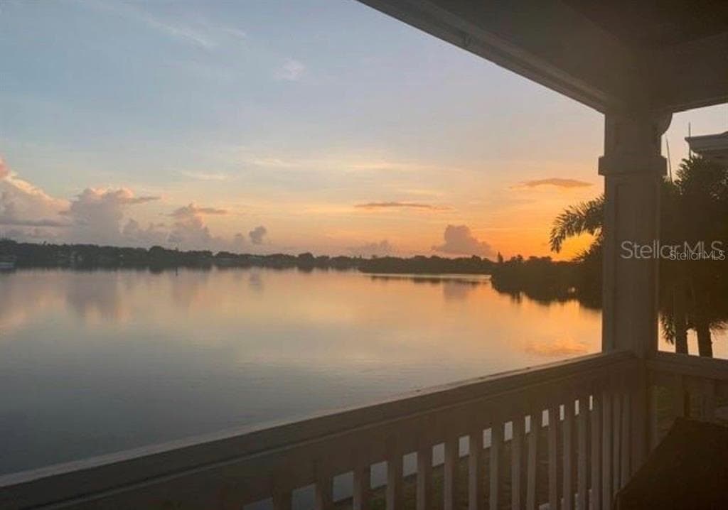 201 POMPANO DRIVE SE UNIT C furnished ST PETERSBURG, FL 33705