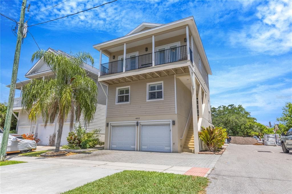 6812 S KISSIMMEE STREET