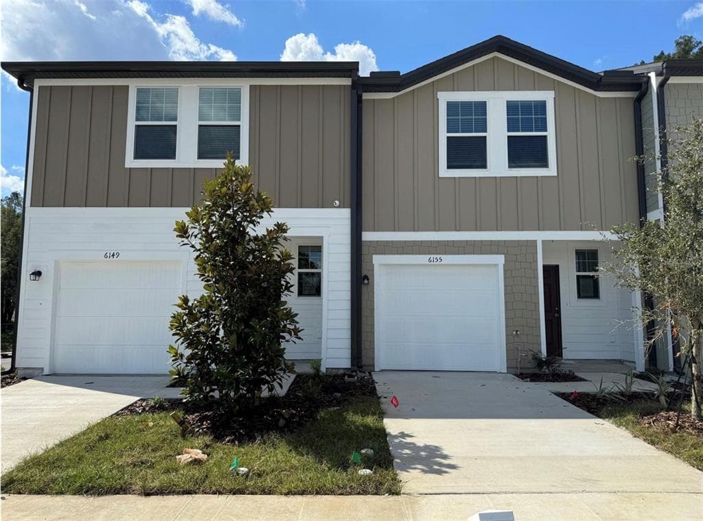6195 DAERR RIDGE ST STREET ZEPHYRHILLS, FL 33542