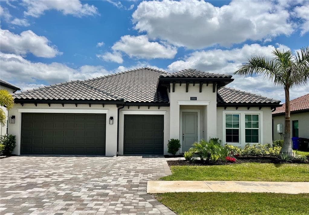 2016 BOLSENA STREET NORTH VENICE, FL 34275