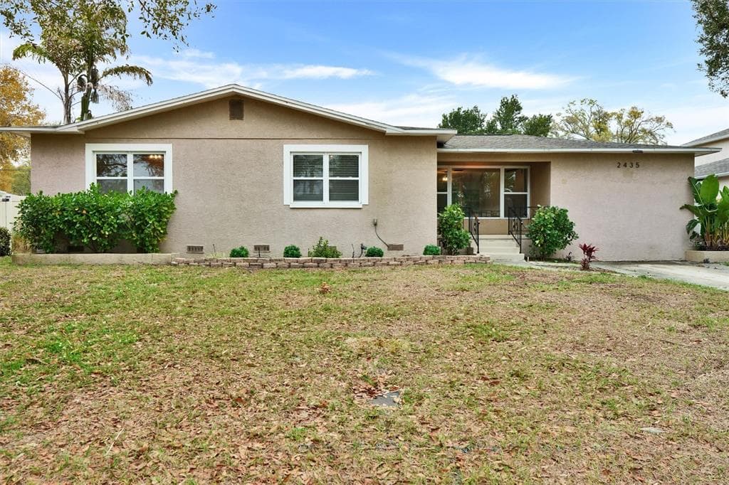2435 YORK STREET N ST PETERSBURG, FL 33710