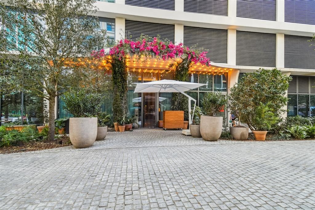 1000 WATER STREET UNIT 2501 TAMPA, FL 33602