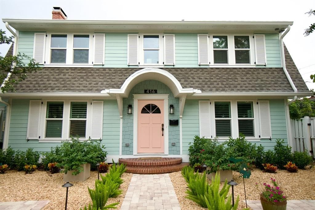 416 15TH AVENUE NE ST PETERSBURG, FL 33704