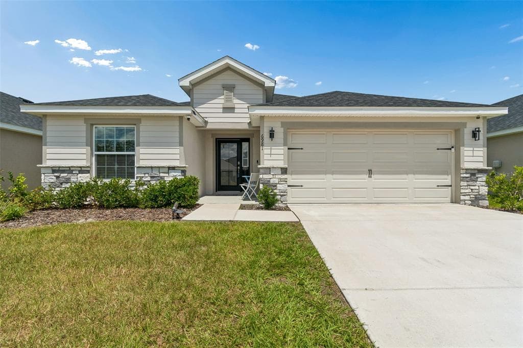 6981 TWISTING PINES LOOP ZEPHYRHILLS, FL 33541