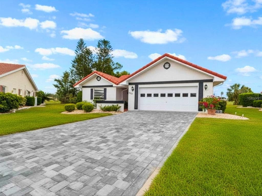 705 WESTMONT WAY SUN CITY CENTER, FL 33573