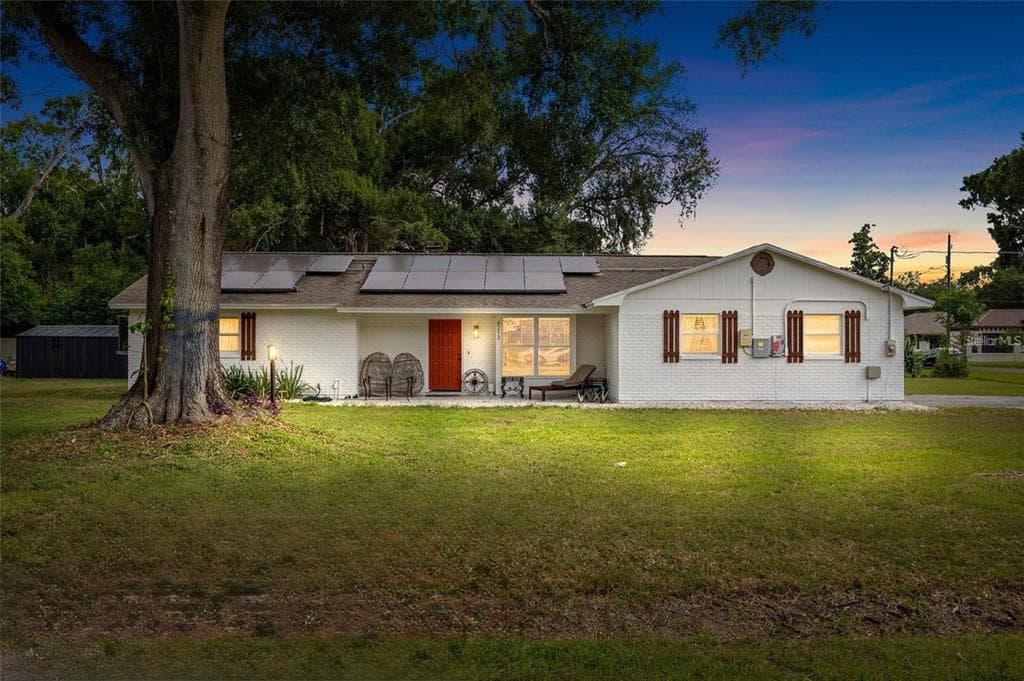 8212 SUNNY VALE PLACE TAMPA, FL 33615