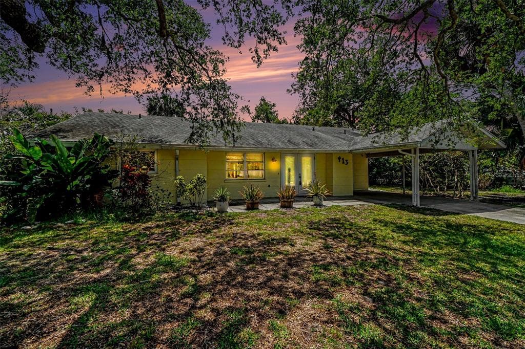 413 PAMETO ROAD NOKOMIS, FL 34275