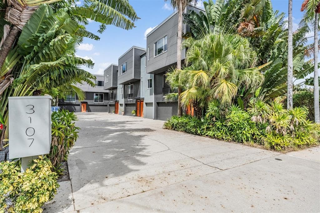 3107 W DE LEON STREET UNIT 6