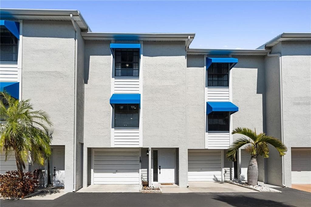 745 PINELLAS BAYWAY S UNIT 106 TIERRA VERDE, FL 33715