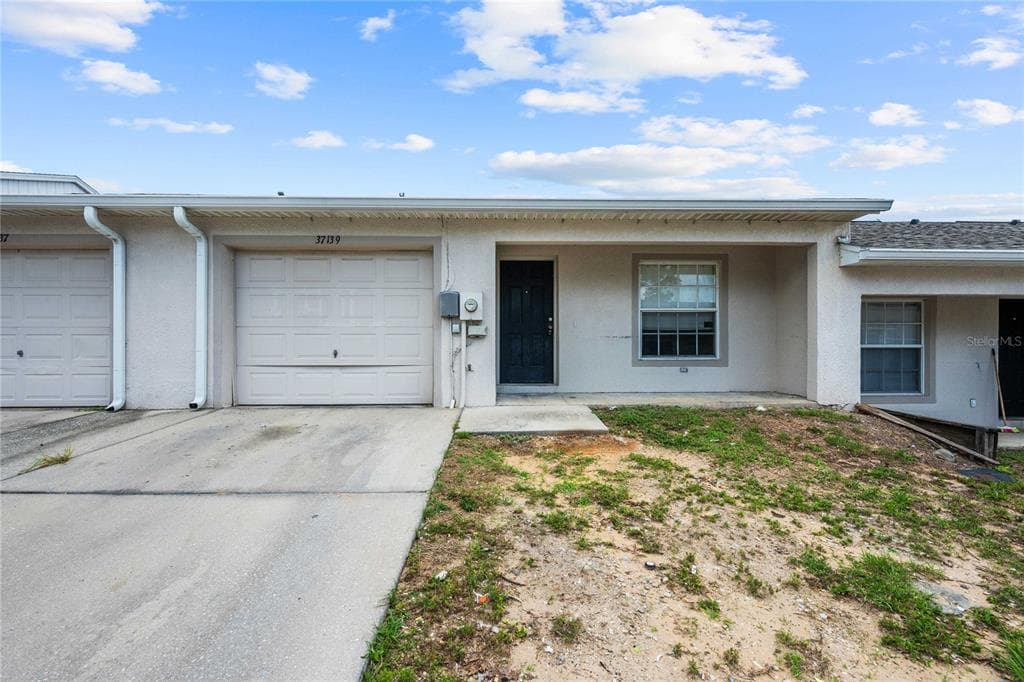37139 GRASSY HILL LANE DADE CITY, FL 33525