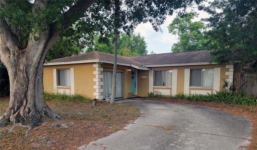 9321 91ST STREET SEMINOLE, FL 33777
