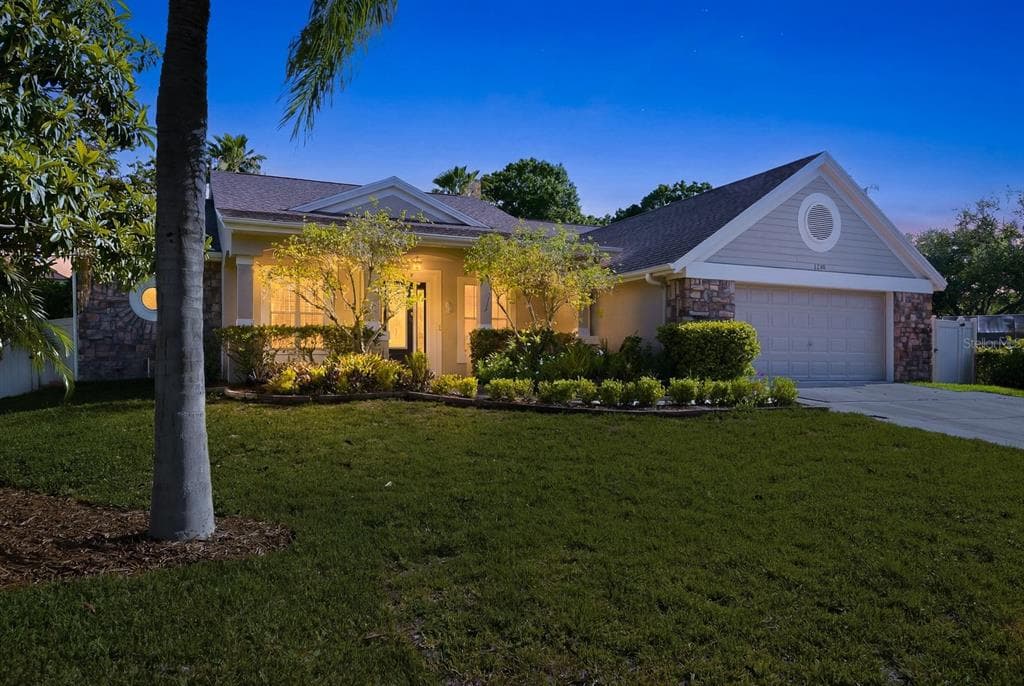 1159 W CURLEW PLACE TARPON SPRINGS, FL 34689