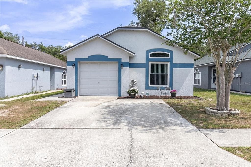 30610 DOUBLE DRIVE WESLEY CHAPEL, FL 33545