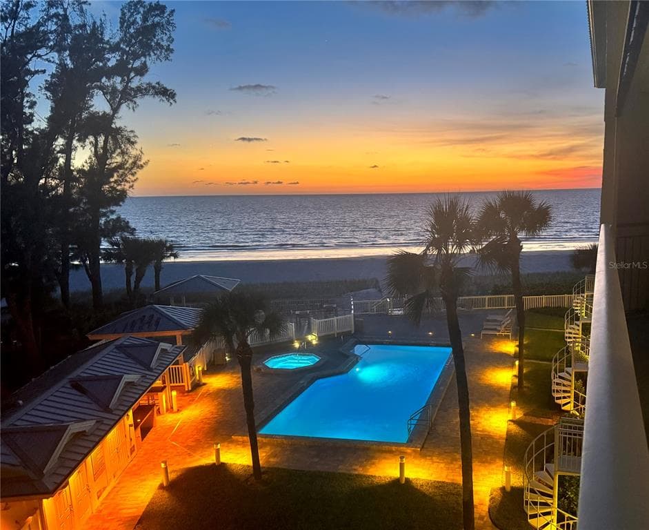 2504 GULF BOULEVARD UNIT 304 INDIAN ROCKS BEACH, FL 33785