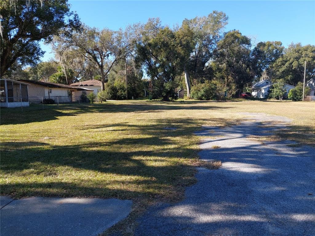 5449 12TH STREET ZEPHYRHILLS, FL 33542