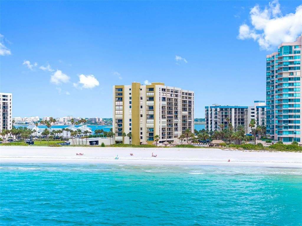 1480 GULF BOULEVARD UNIT 1011 CLEARWATER BEACH, FL 33767