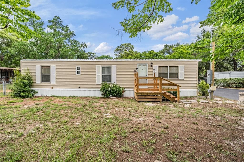9739 RAY STREET HUDSON, FL 34669