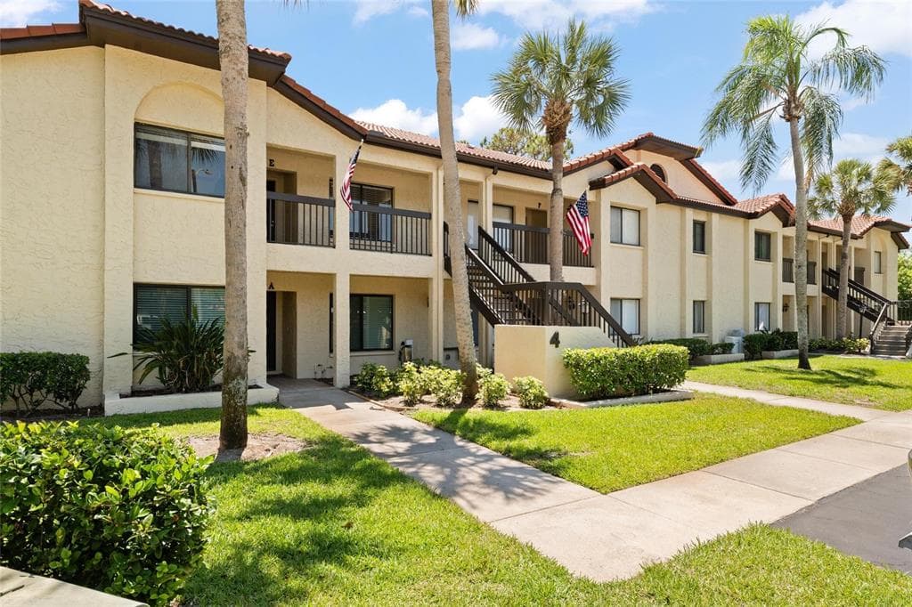 1801 E LAKE ROAD UNIT 4E PALM HARBOR, FL 34685