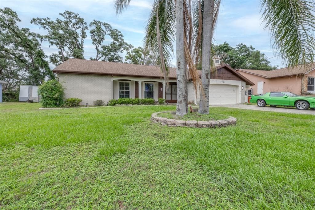 8441 BRAGANZA STREET SPRING HILL, FL 34608