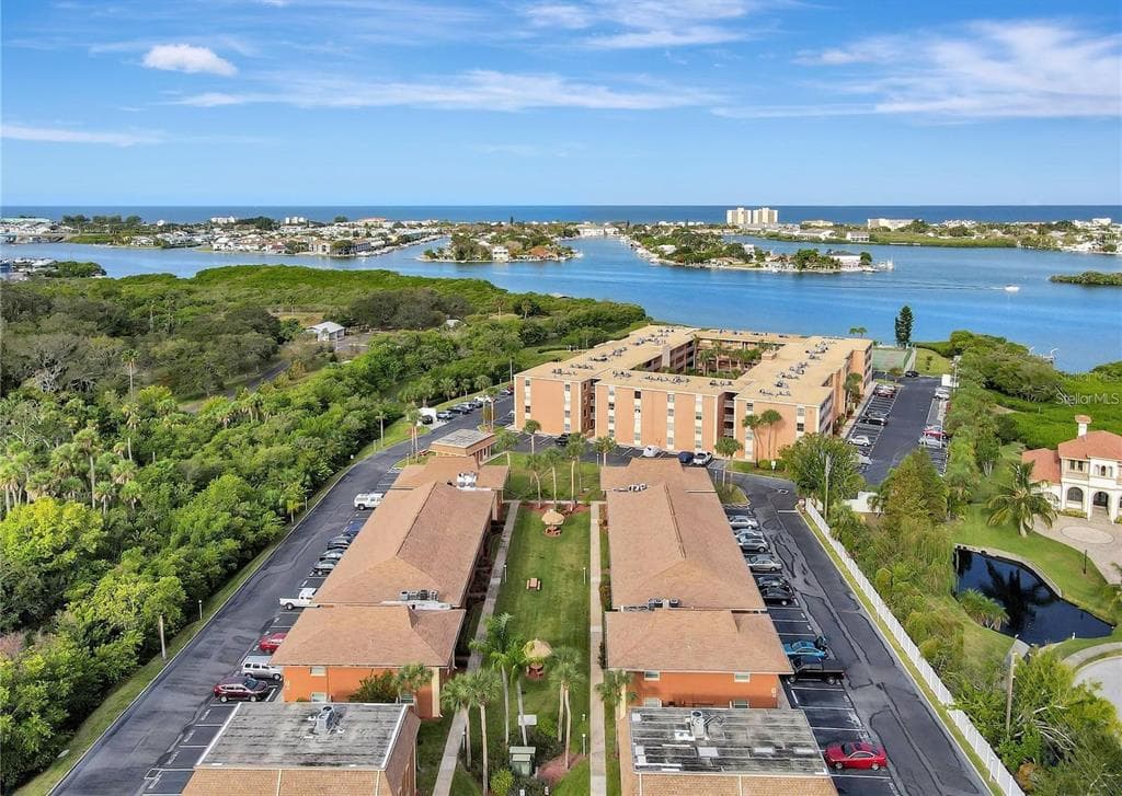 12760 INDIAN ROCKS ROAD UNIT 605 LARGO, FL 33774
