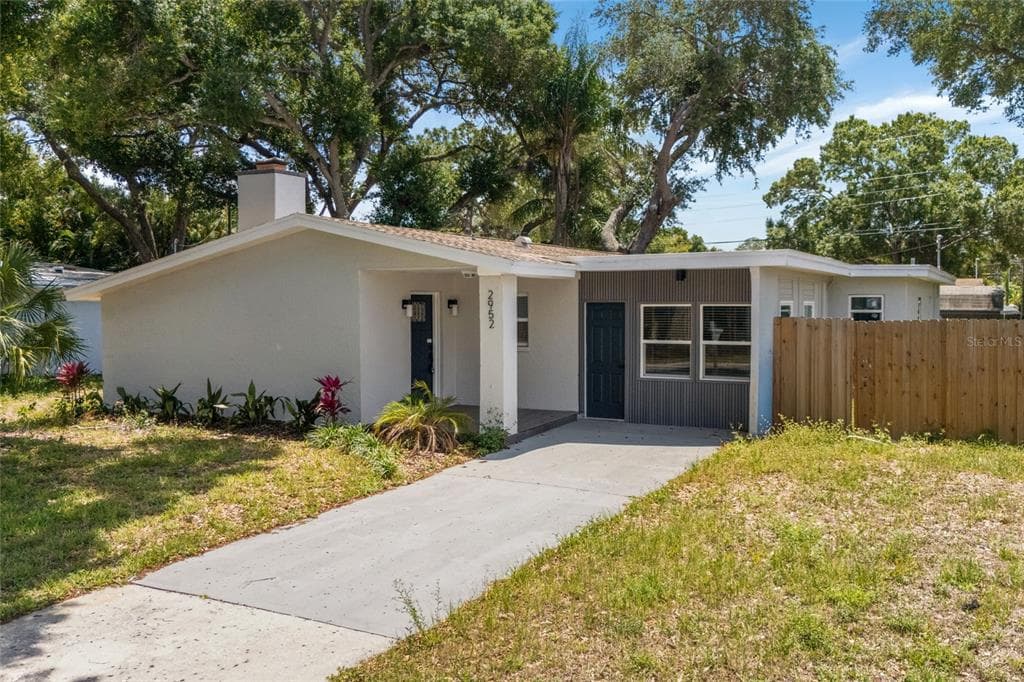 2952 WEBLEY DRIVE LARGO, FL 33771