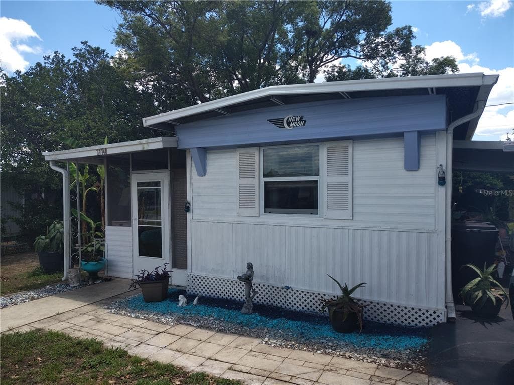37748 MARKLAND AVENUE ZEPHYRHILLS, FL 33542