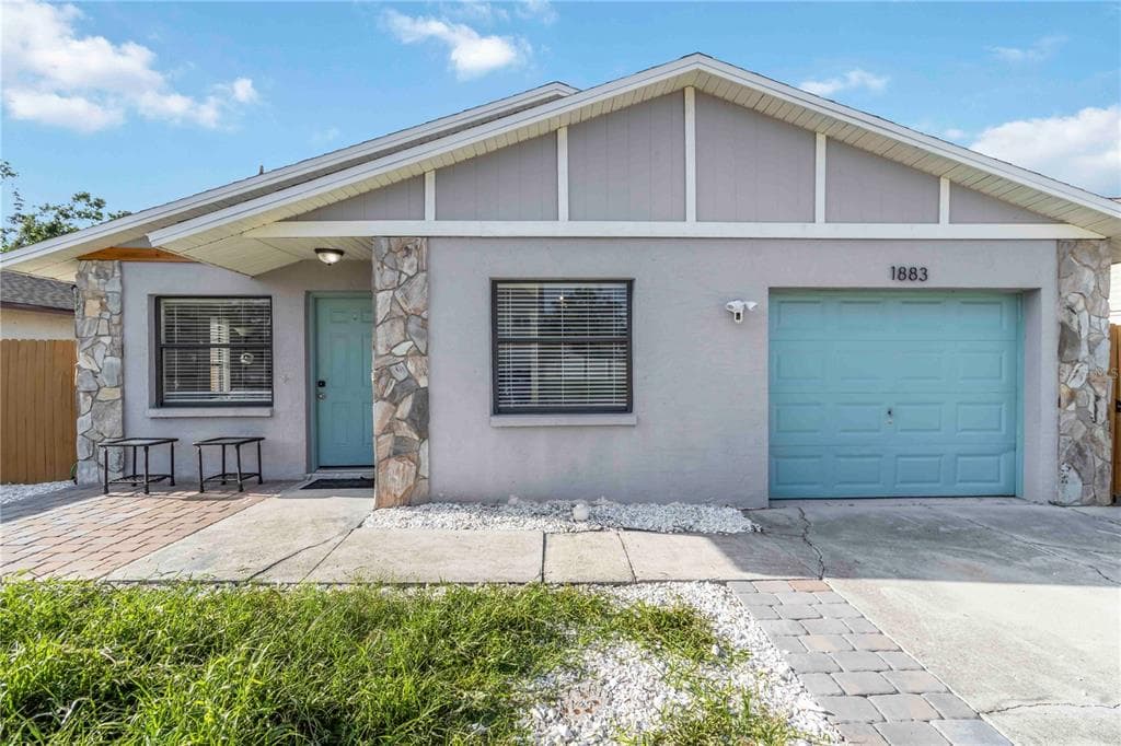 1883 MOVA STREET SARASOTA, FL 34231