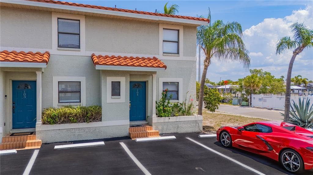 6506 ABACO DRIVE UNIT 104 APOLLO BEACH, FL 33572