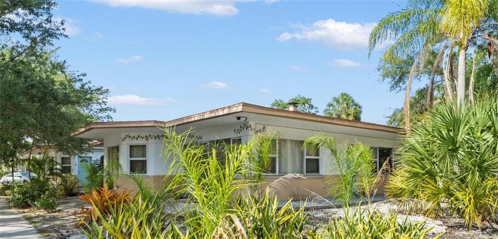 901 THIRD STREET N UNIT 8 ST PETERSBURG, FL 33701