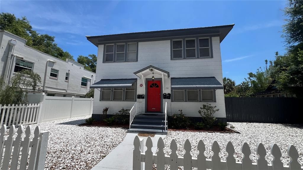 735 GROVE STREET N ST PETERSBURG, FL 33701