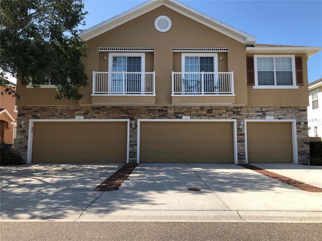 628 51ST AVENUE N ST PETERSBURG, FL 33703