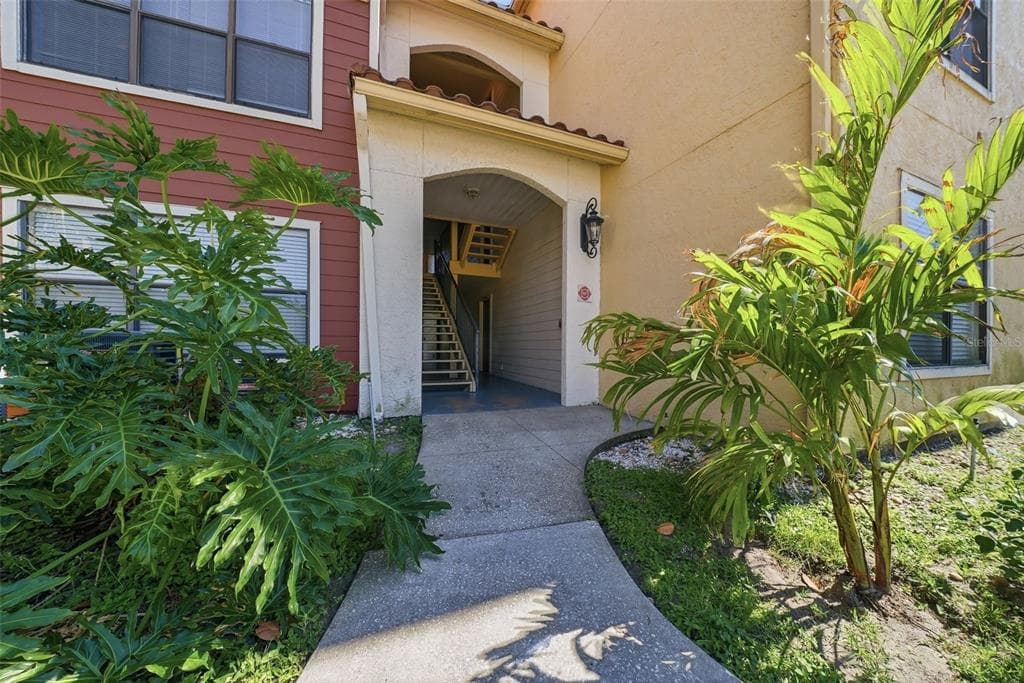 11901 4TH STREET N UNIT 2106 ST PETERSBURG, FL 33716